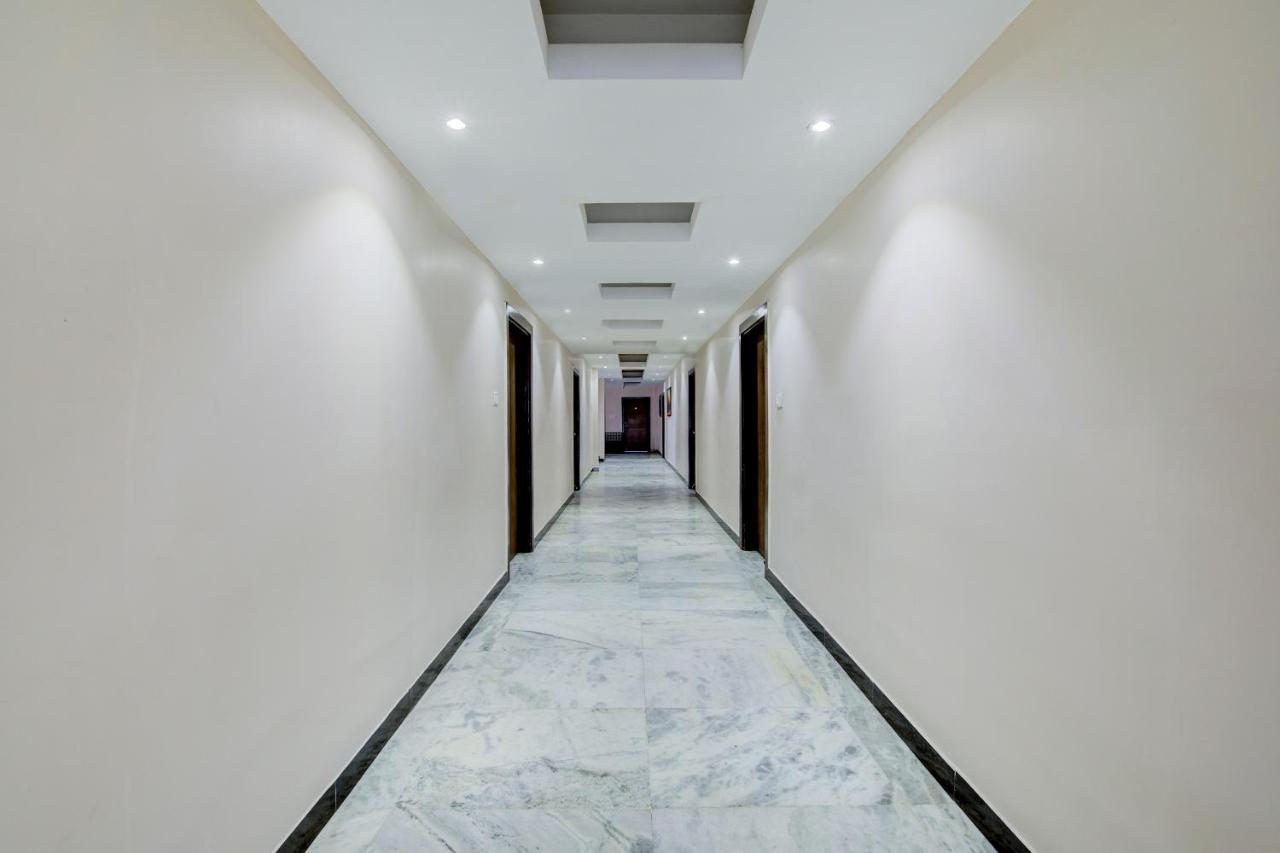 Oyo 1545 Hotel Shivani International Ahmedabad Exteriör bild